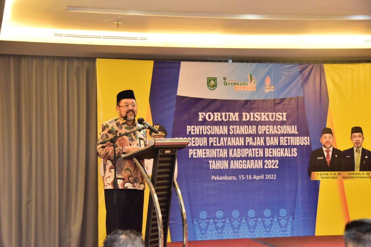 Bupati Buka Forum Diskusi Penyusunan SOP Pelayanan Pajak dan Retribusi Daerah