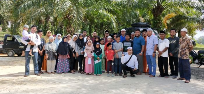 KEMARI Santuni Kaum Dhuafa dan Anak Yatim