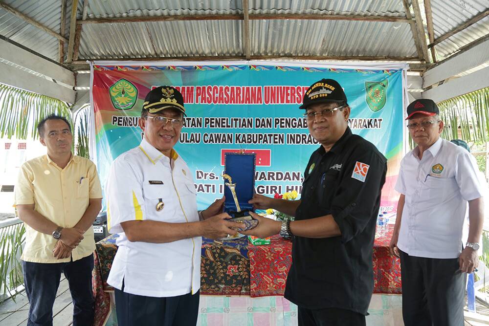 HM Wardan Buka Penelitian dan Pengabdian Masyarakat Universitas Riau di Desa Pulau Cawan