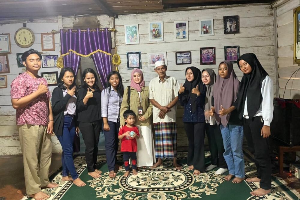 Mahasiswa Kukerta Unri Lestarikan Cerita Rakyat di Rokan Hulu
