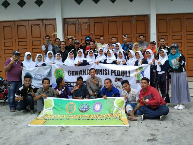Unisi dan Akbid Tembilahan Galang Dana Untuk Korban Gempa Aceh