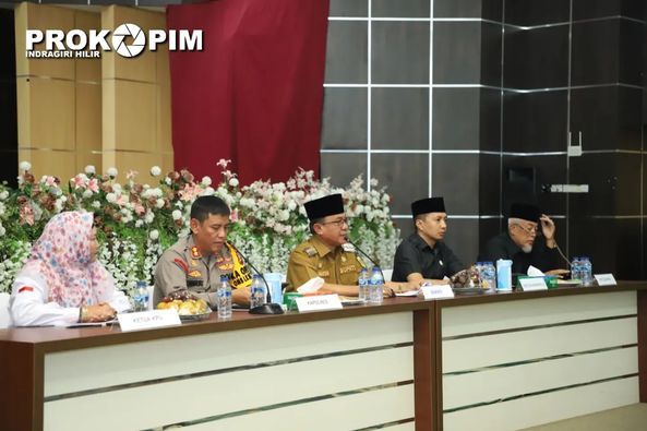 Bupati HM Wardan Hadiri Dan Buka Rakor Dialog Politik Serta Penandatanganan Deklarasi Pemilu Damai Di Kabupaten Indragiri Hilir