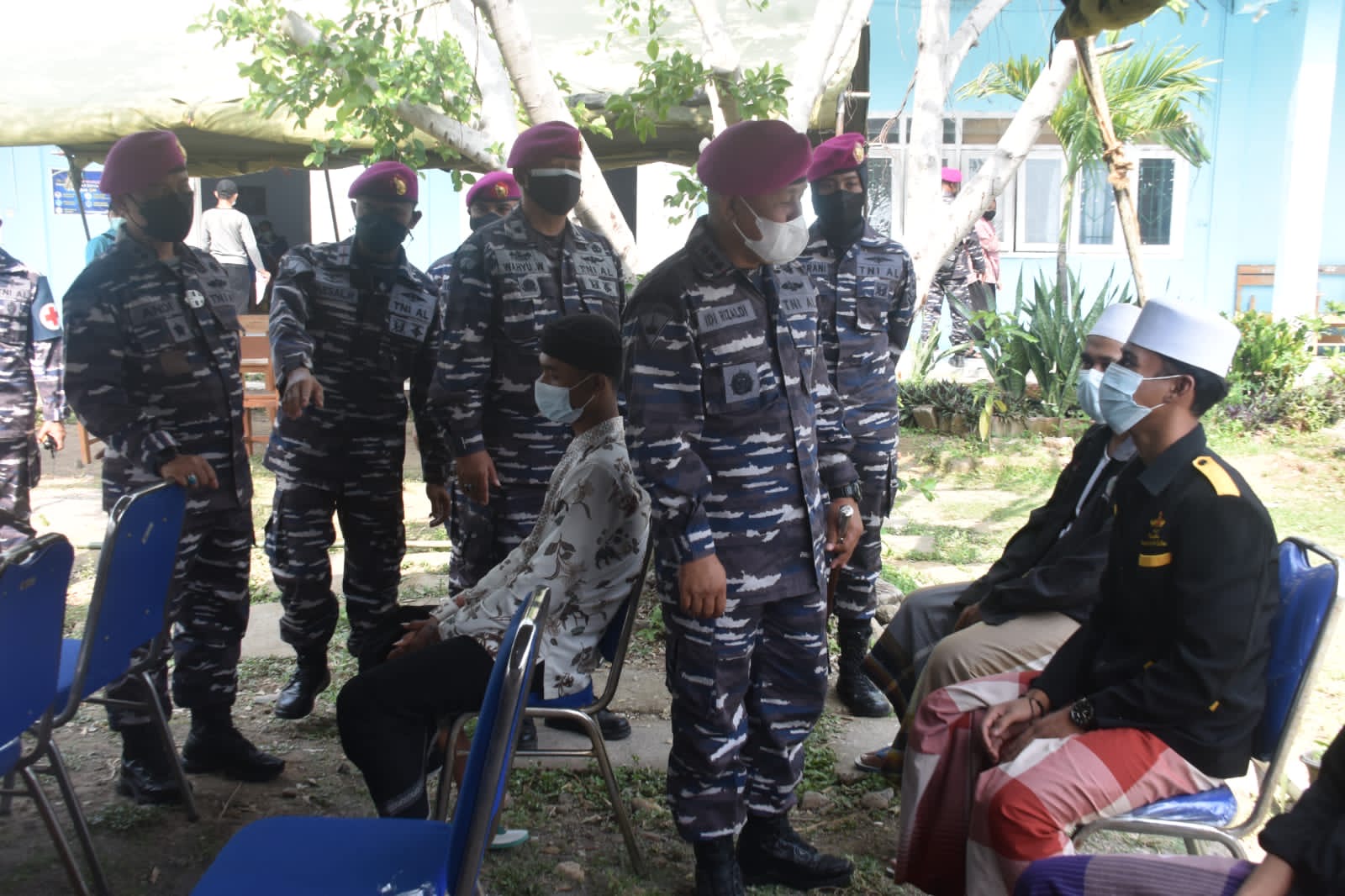 Operasi Serbuan Vaksinasi Marinir, Manjakan Masyarakat Madiun