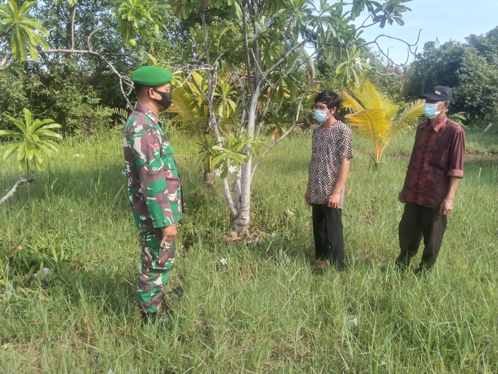 Babinsa Koramil 04/Kuindra Kembali Melaksanakan Patroli Karhutla di Sapat