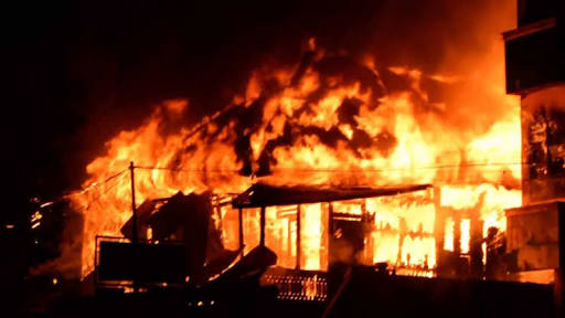 Terlelap Tidur, Pemilik Kios Bensin di Rohil Hangus Terbakar
