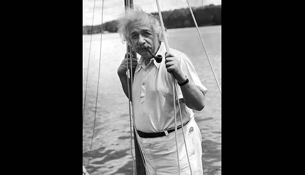 Surat Einstein untuk Seorang Guru Fisika Terjual Rp 713 Juta