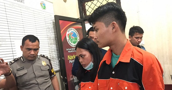 Tio Pembunuh Tunggal Nenek Tiamah, Vi Kekasihnya Berperan Sebagai Penjual...