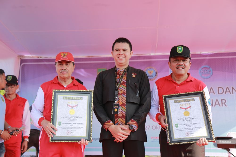 Riau Pecahkan Rekor Dunia Deklarasi Anti Narkoba