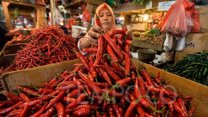 Jalan Lintas Sumbar-Riau Putus, Pasokan dan Harga Sembako di Riau Masih Aman