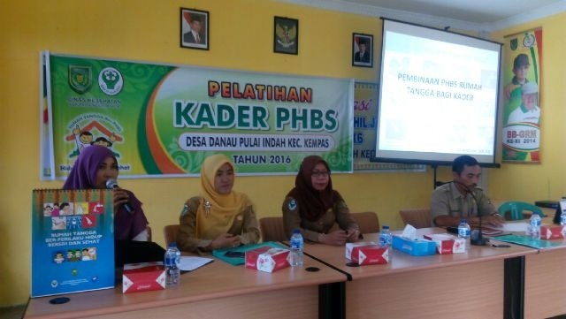 Diskes Gelar Pelatihan Kader PHBS di Desa Danau Pulau Indah, Kecamatan Kempas