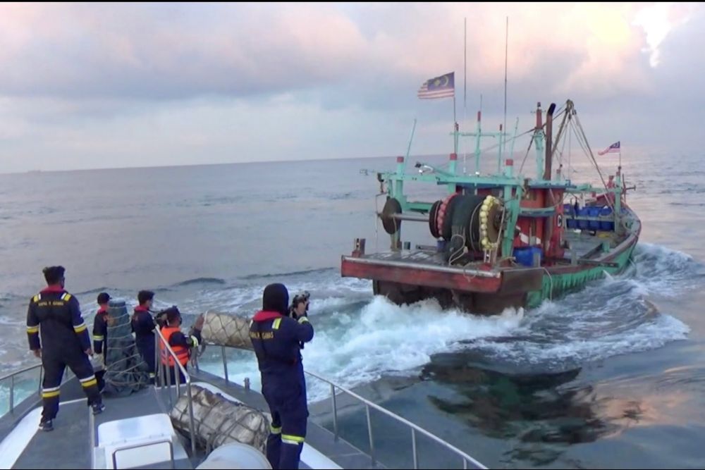Gelar Operasi di Selat Malaka, KKP Amankan 3 Kapal Pencuri Ikan