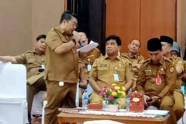 DLHK Pekanbaru Hendra Afriadi Hadiri Rapat Evaluasi Pelaksanaan Tugas Perangkat Daerah