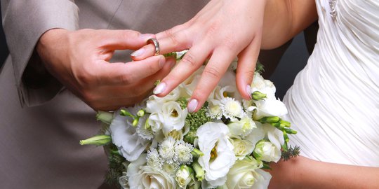 Pesta Pernikahan Penuh Makanan Mewah, Warganet Sampai Tercengang