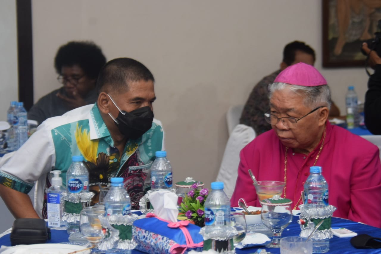 Danrem 174 Merauke Hadiri Acara Pelepasan Pastor Anselmus Amo, MSC