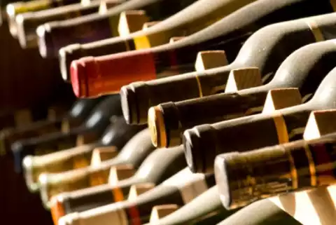 Sebotol Anggur Australia 66 Tahun Terjual Rp 545 Juta