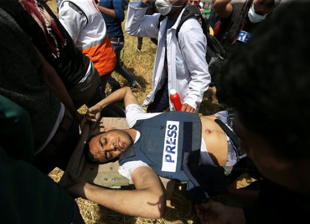 Pakai Rompi Pers, Jurnalis Palestina Tetap Ditembak Mati Sniper Israel