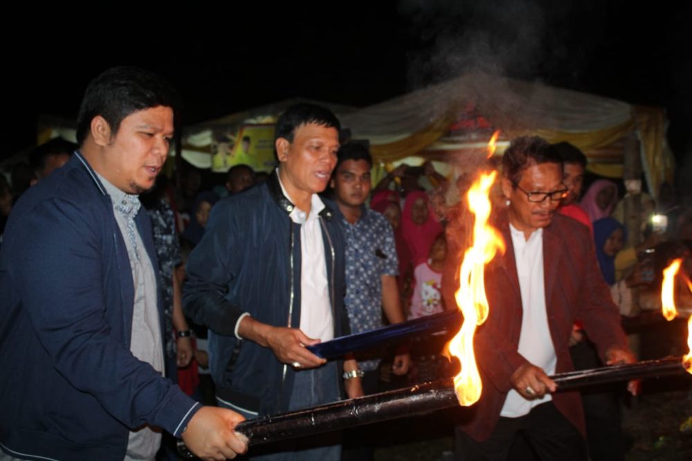 Ketua DPRD Kuansing Hadiri Acara Melayur Jalur Desa Pulau Kopung Sentajo