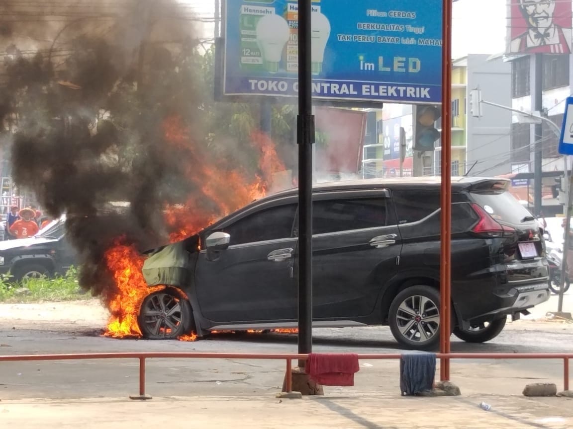 MASIH BARU... Mitsubishi Xpander ini Terbakar