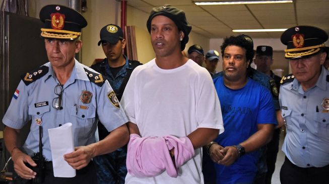 Pesta Barbekyu di Penjara, Ronaldinho Rayakan Ulang Tahun ke-40