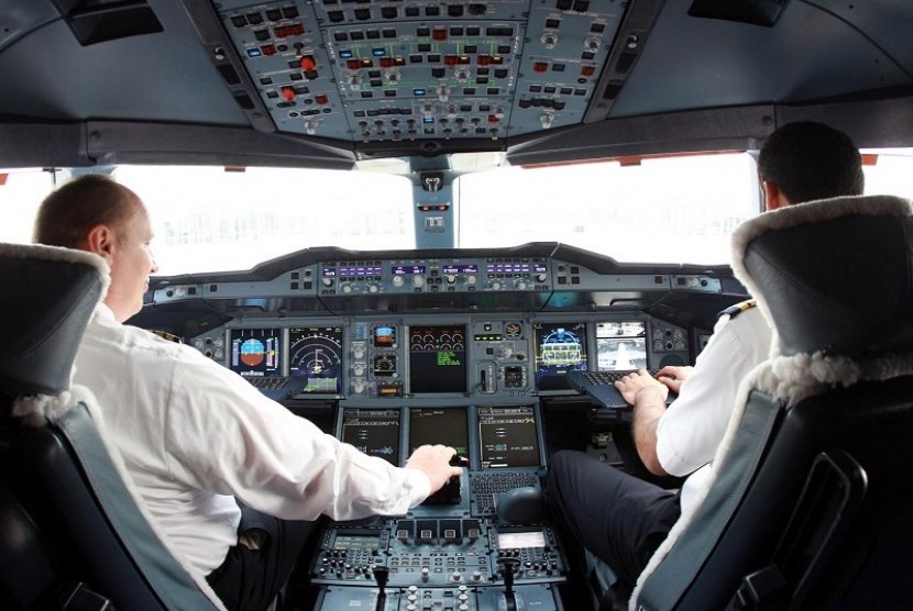 900 Pilot Indonesia Nganggur