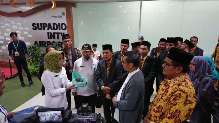 Kafilah STQ Riau Disambut Tuan Rumah