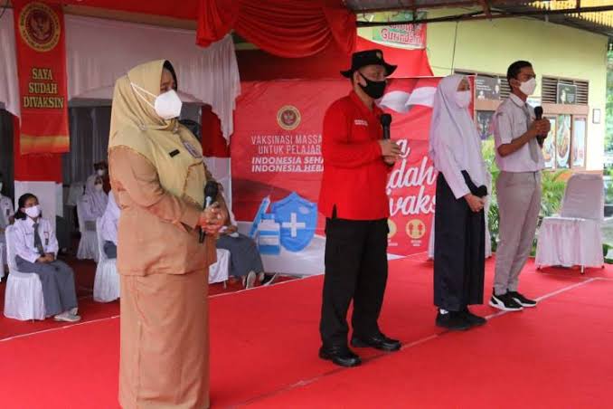 BIN Riau Kembali Gelar Vaksinasi Pelajar di SMAN 5 Pekanbaru