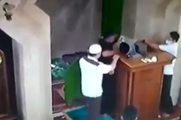 Penceramah Ini Meninggal Dunia di Atas Mimbar Masjid