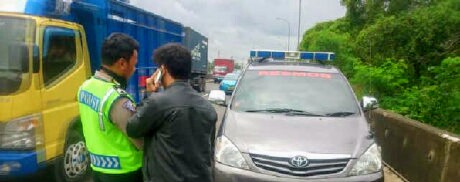 Dit Lantas Polda Riau, Himbau Kendaraan Pribadi Pengguna Sirine & Lampu Rotator