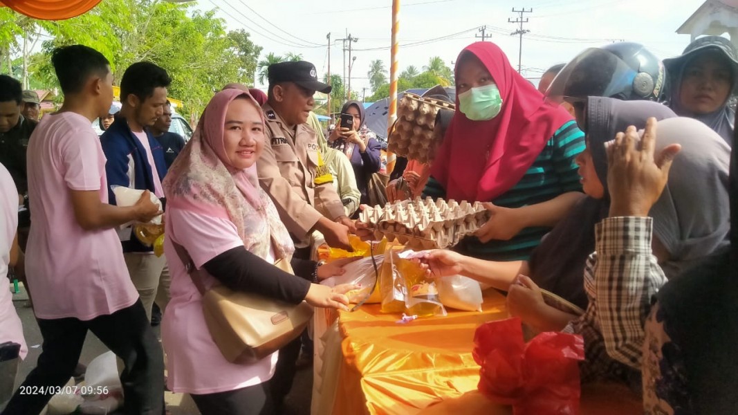 Disperindagsar Rohil Buka Operasi Pasar, Beragam Sembako dan Komoditi Terjual