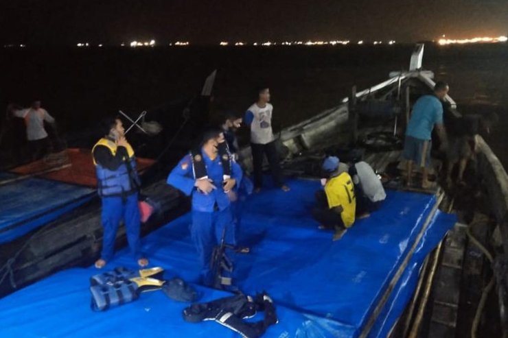 Tangkap 11 Orang Pelaku, Polair Polda Riau Sita 6 Kapal Kayu Ilegal