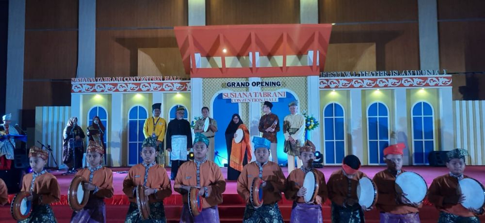 Festival Teater Islam Dunia I Resmi di Gelar
