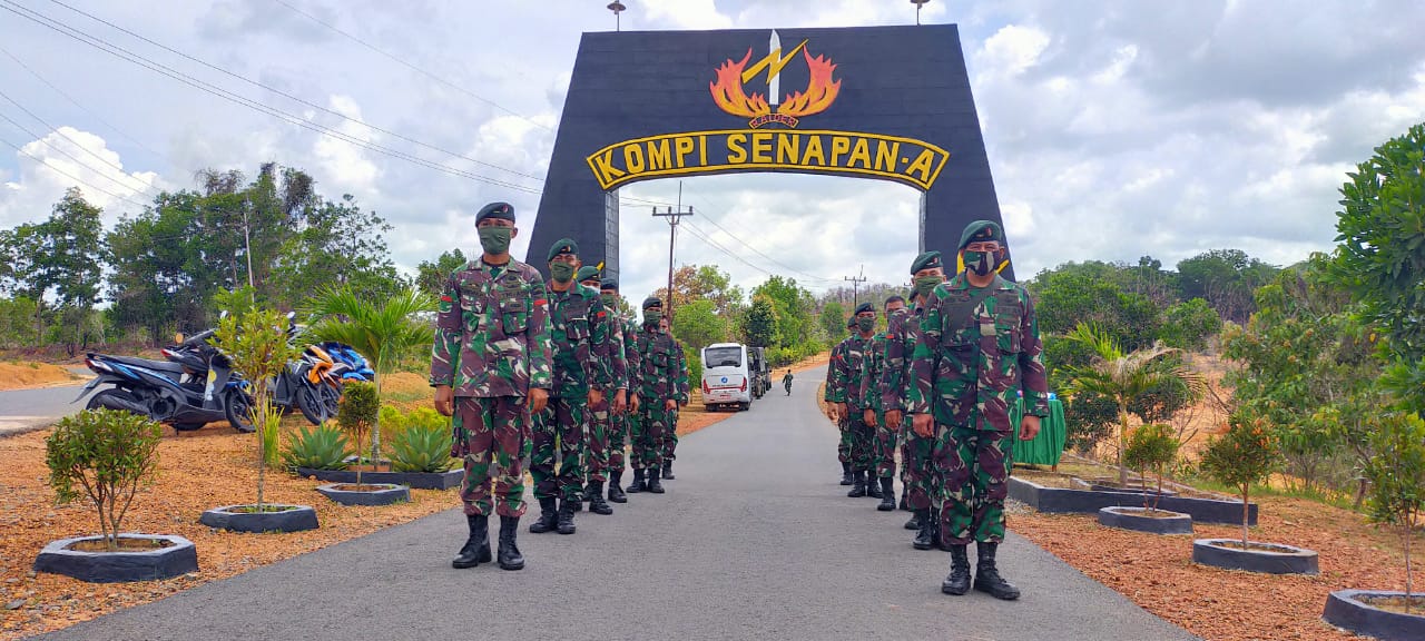 Lettu Inf BF Sipayung Memimpin 82 Orang Pasukan Yonif RK 136/TS Tiba Di Kompi Senapan A Tembeling