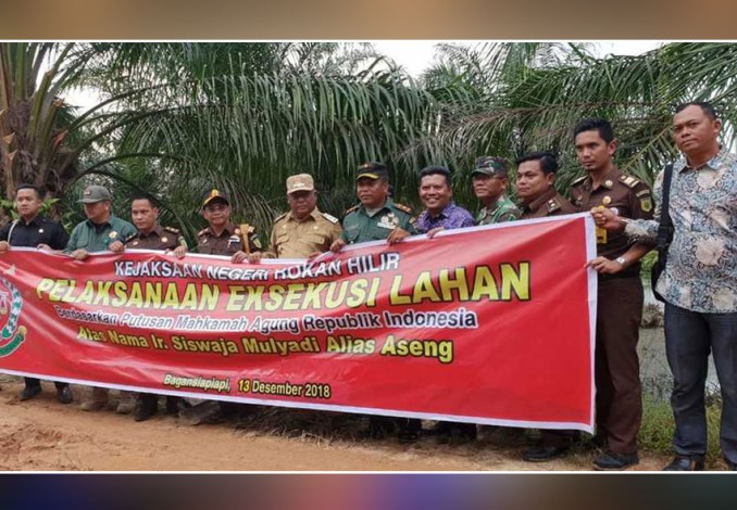 Sempat Dihadang Massa, Lahan Sawit yang Dikuasai Anggota DPRD Riau Ini Sukses Dieksekusi