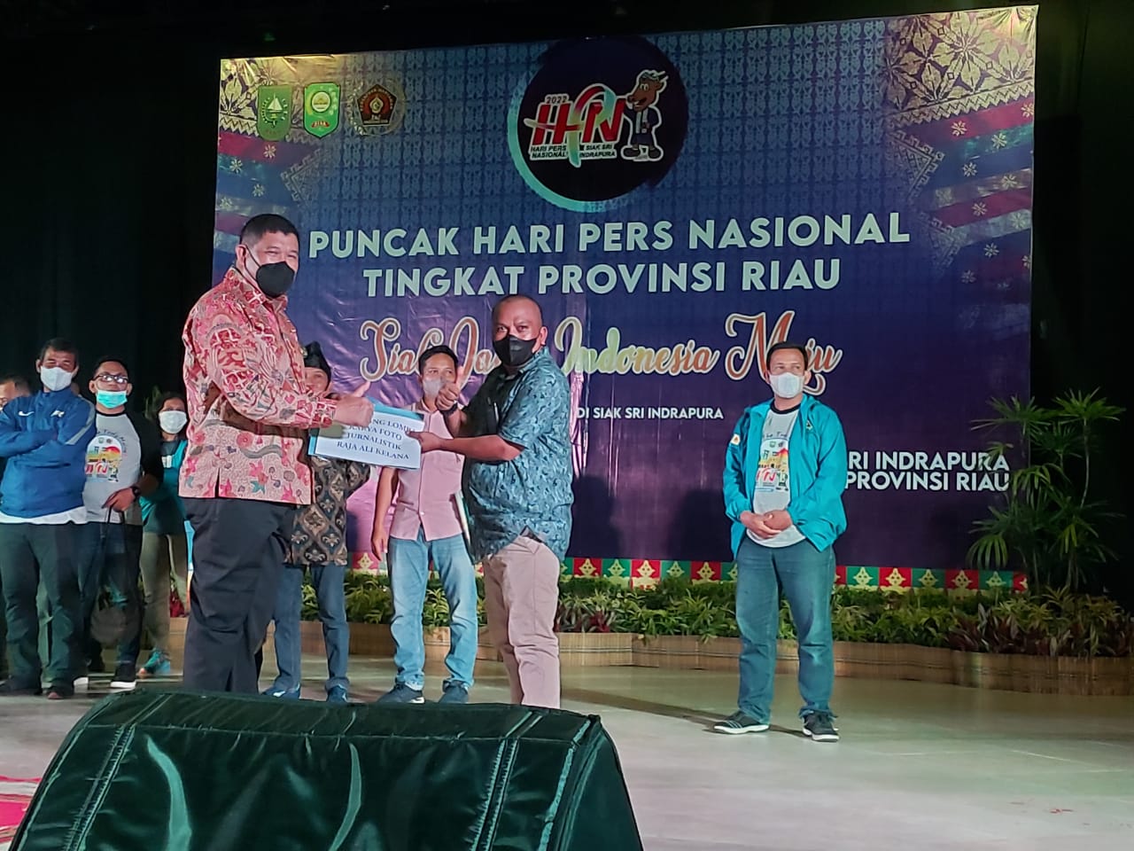 Wartawan Senior Jonathan Surbakti Raih Juara I Lomba Poto LKTJ Raja Ali Kelana Provinsi Riau