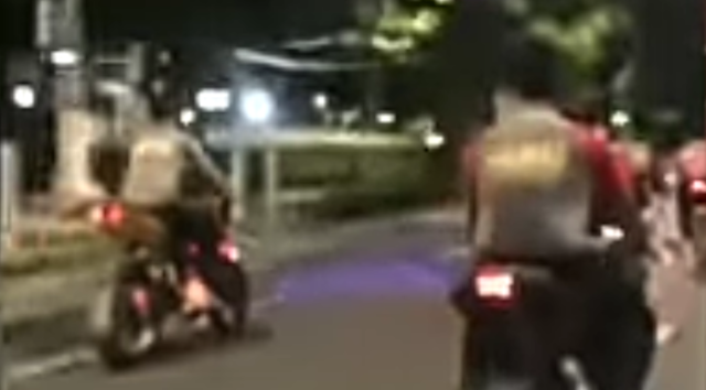Viral Ada Rombongan Polisi Konvoi Tanpa Helm, Netizen: Giliran Warga Auto Tilang