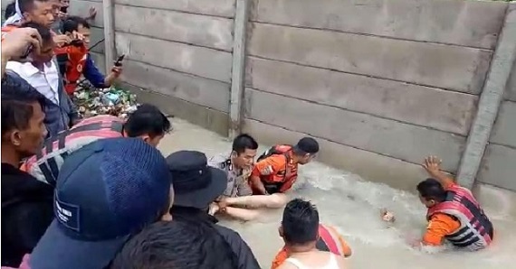 Yeni Rizki Purwati, Pengantin Baru Meninggal Dunia Terseret Banjir