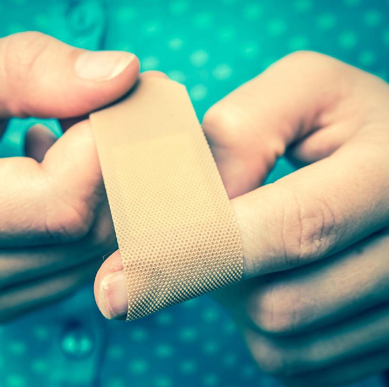 Dikhitan, Ujung Kemaluan Bocah Ini Terpotong