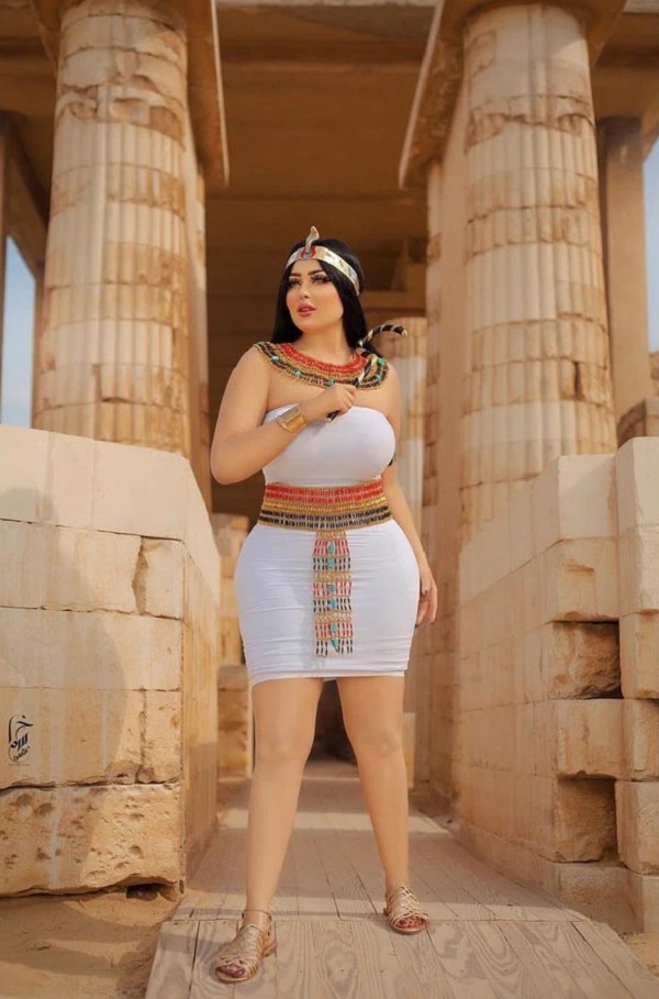 Sempat Ditahan Polisi, Model Bahenol Mesir Akhirnya Dibebaskan