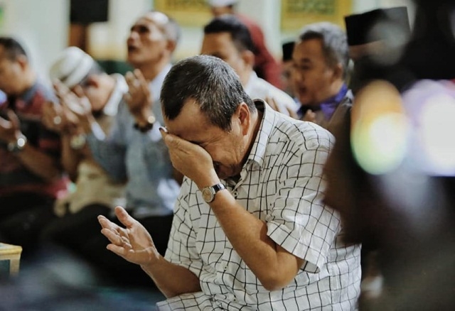 Dukung Jokowi-Ma'ruf, Gubri Terpilih Syamsuar Dibanjiri Hujatan Netizen