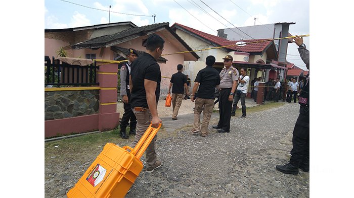 Istri Terduga Teroris BST Yang Tertangkap di Riau Ternyata Tengah Hamil