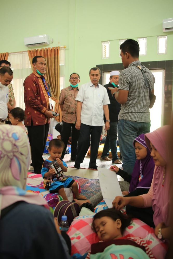 Gubernur Riau Tinjau Posko Kesehatan dan Rumah Singgah