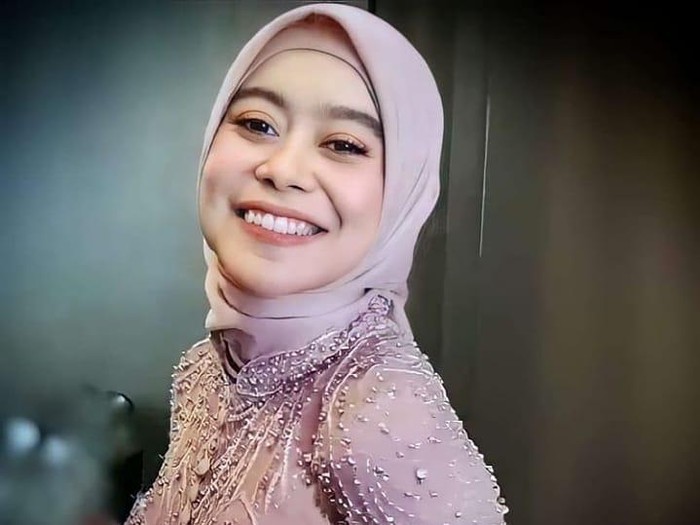 Sebut Suara Terjelek, Lesti Kejora Minta Maaf pada Siti Badriah