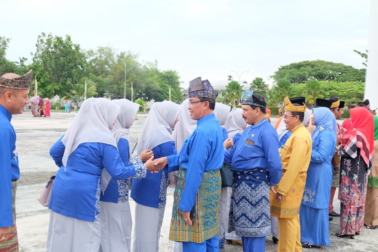 HM Wardan Pimpin Upacara Pencanangan Penguatan Muatan Lokal Budaya Melayu