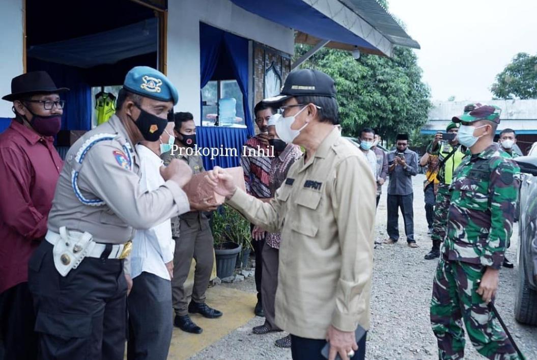 Bupati Inhil Tinjau Pos Sekat Jalan di Perbatasan Riau-Jambi