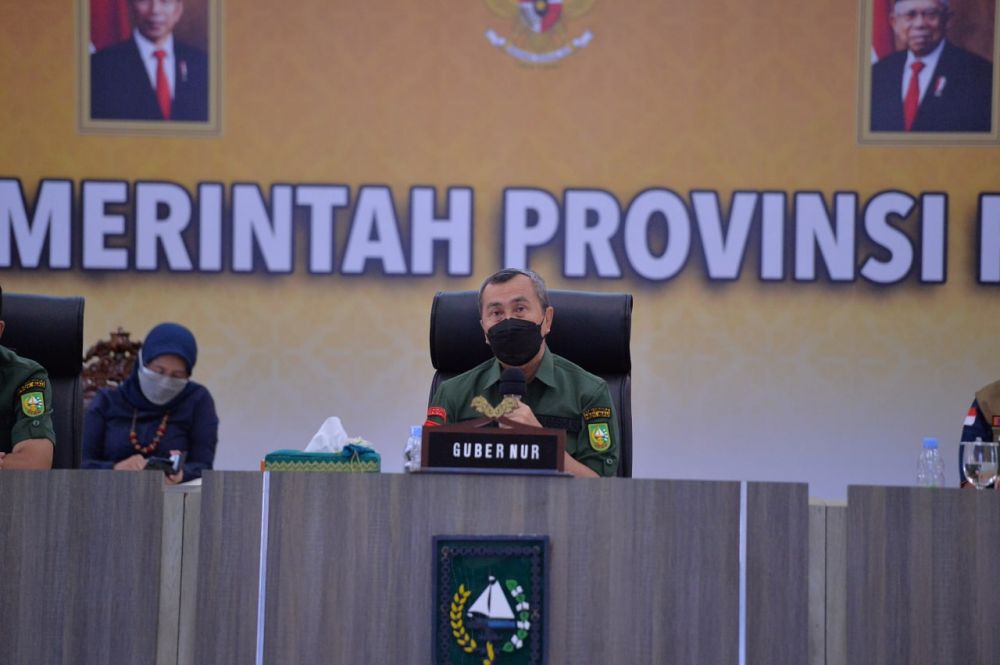 Antisipasi kerumunan Masyarakat, Gubri Syamsuar Pinta Tambahan Tempat Vaksinasi