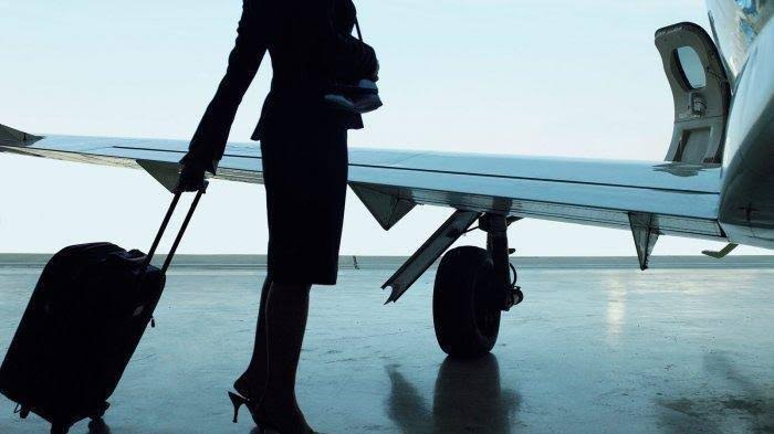Kisah Mengejutkan Mantan Pramugari, Sebut Pernah Tidur dengan Empat Awak Kru Pesawat