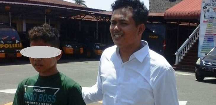 Remaja 16 Tahun Kepergok Cabuli Sepupunya, Diamuk dan Diarak Massa ke Polres