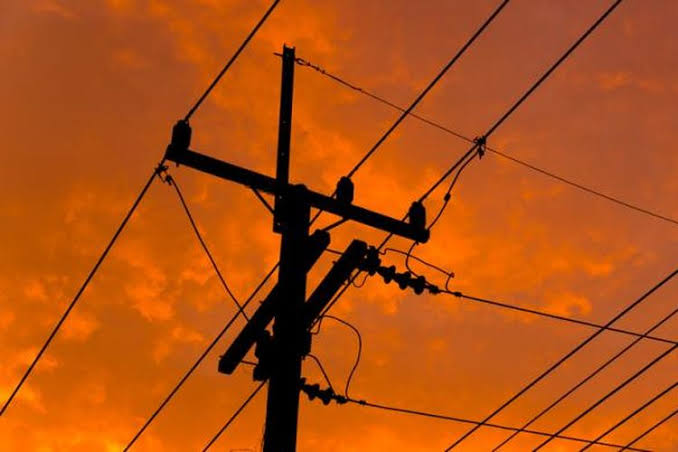 Kabel Lampu Penerangan Jalan di Suhada 2 Tembilahan Dicuri