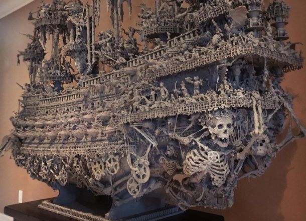 Patung Kapal Hantu Menakjubkan ini Dibuat Selama 14 Bulan