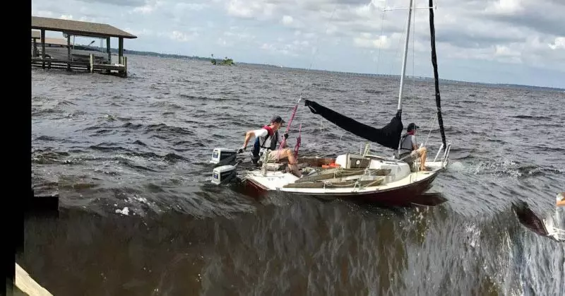 Foto 'Ujung Dunia' Tak Sengaja Dibuat dengan iPhone